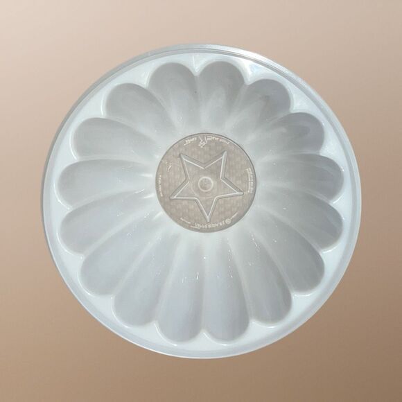 Vintage Tupperware White Jello Ring Jell-O Molds Lid Gelatin Salad Mold - Picture 6 of 7